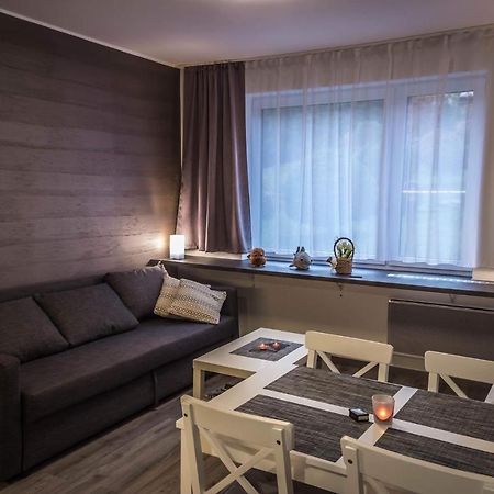 Apartman Roky 6 Рокитніце-над-Їзероу Екстер'єр фото