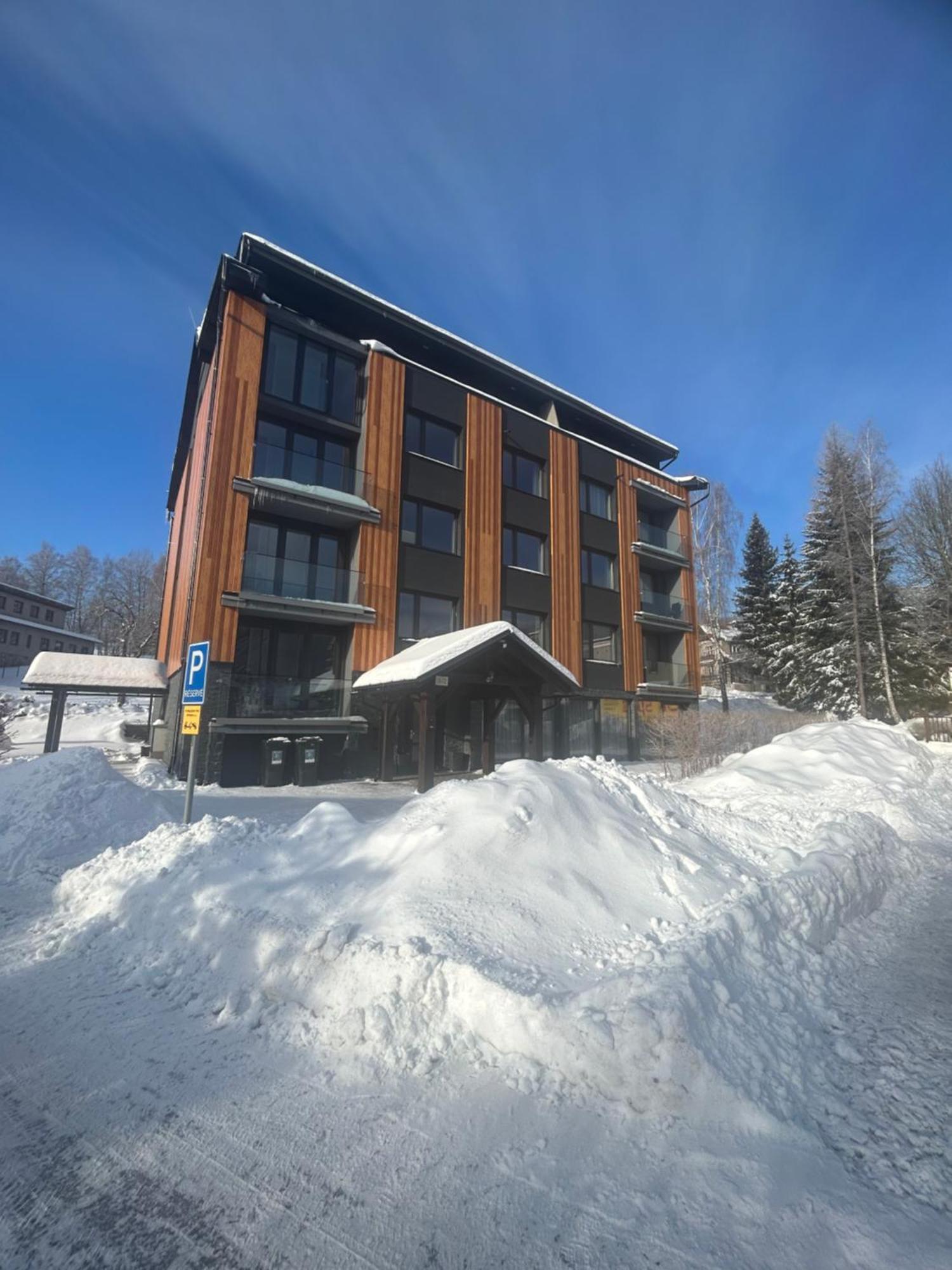 Apartman Roky 6 Рокитніце-над-Їзероу Екстер'єр фото